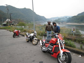 �k�ނ�N�͊փ���IC�łċA��