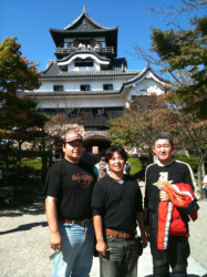 ���R��ɂ�